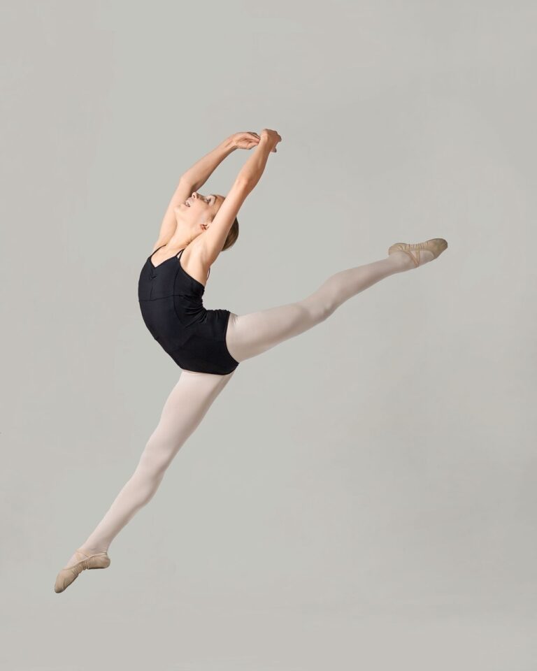pose-7